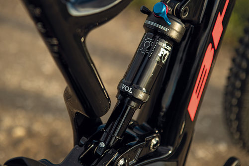 Vereinfachte Luftdruck-Einstellung im Federelement.