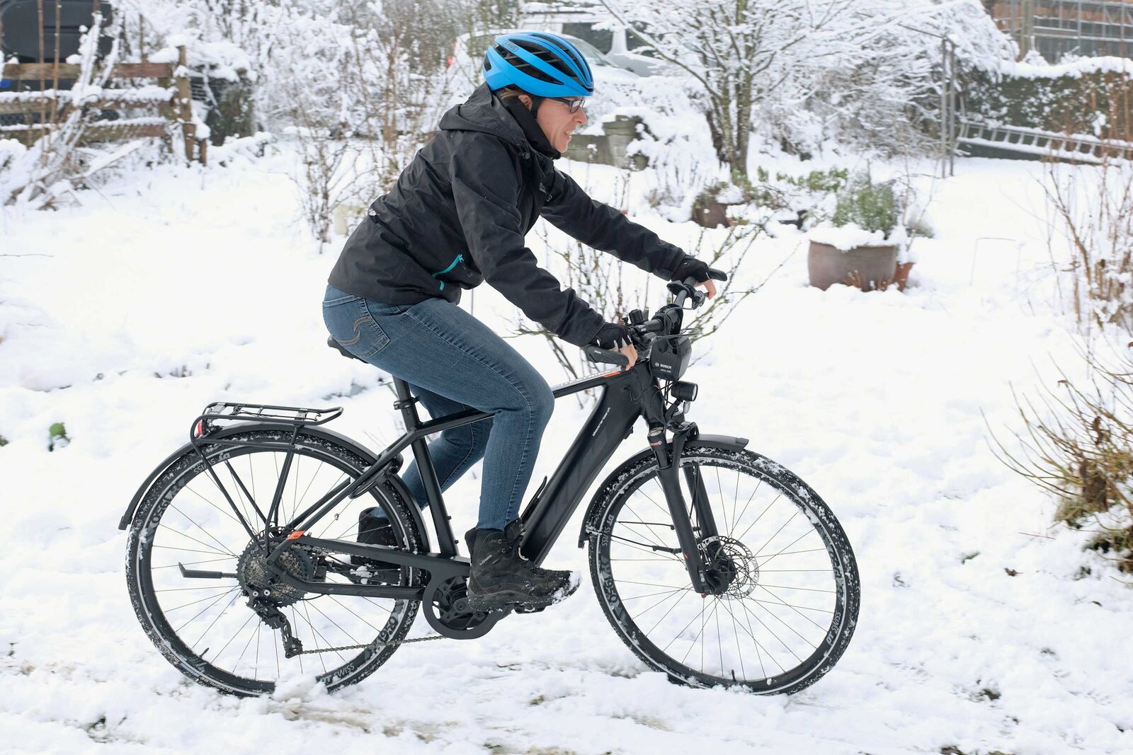 Eine Vollbremsung auf Schnee? Mit dem KTM Macina Sport ABS schaffen das selbst Ungeübte.