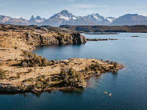 Kajak-Ausfahrt bei bestem Wetter auf dem Lago General Carrera.
