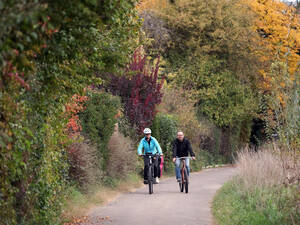 Die Veloschnellstrasse am Mattenbach soll dereinst auf direktem Weg von der Peripherie ins Zentrum führen.