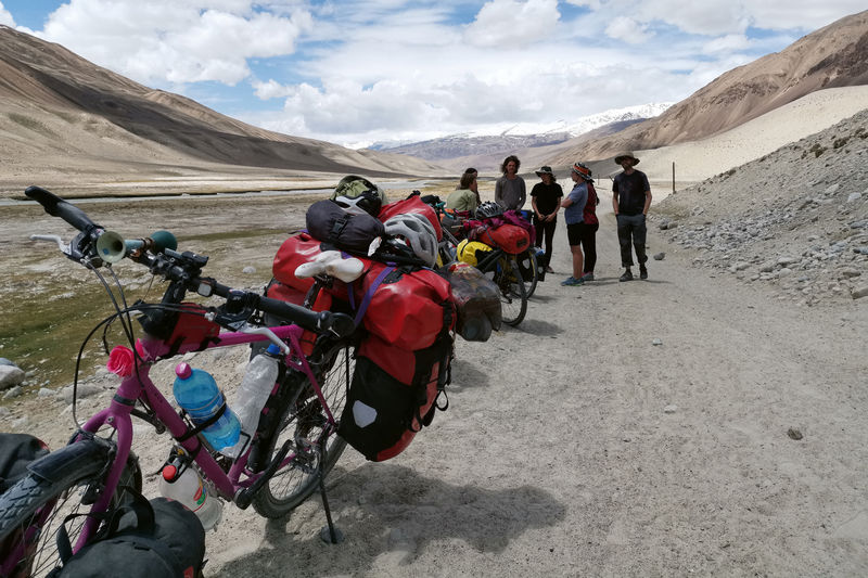 Eine der schönsten Radstrecken der Welt: Auf dem Pamir Highway tritt man fast täglich auf andere Radfahrer.