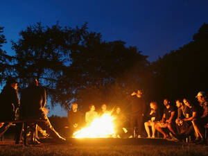 Bei «The Camp» von Ortlieb treffe ich eine Vielzahl von Backpackern und Content-Kreatoren; in Summe habe ich mehr Ausrüstung als alle anderen Teilnehmenden zusammen. Aber keiner schläft oder sitzt abends bequemer!